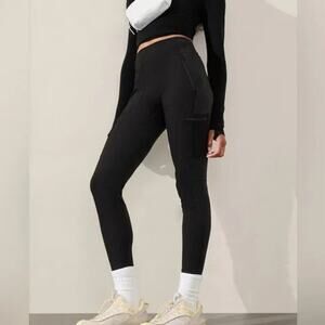 Athleta Headlands Hybrid Cargo Tight Pants in Black Sculptek Hiking Legging